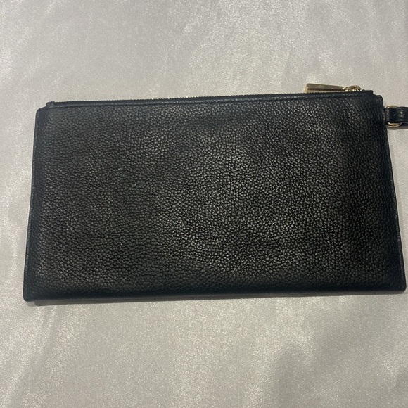 Michael’s Kors black saffiano wristlet - Picture 4 of 13